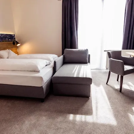 Hotel [m]eat & Haar (Munich)